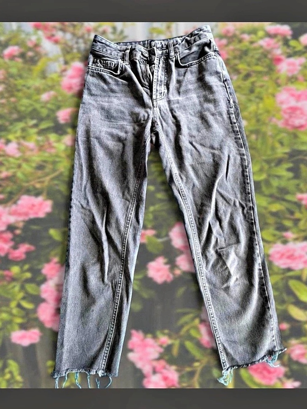 BDG Straight Leg Jeans in Gray